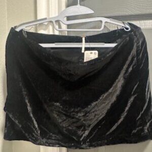 Free People Women's size 6 Black Velvet Mini NWT $60 original
